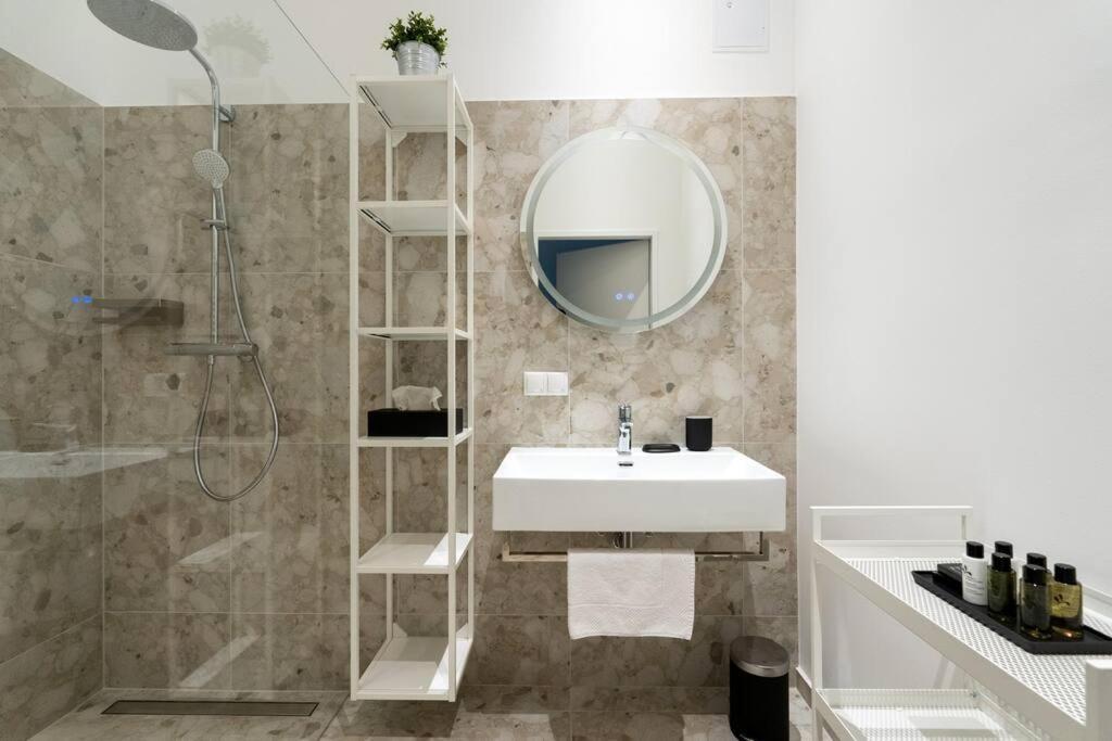 Artful 1Br Suite, City Nearby By Hm Wiedeń Zewnętrze zdjęcie